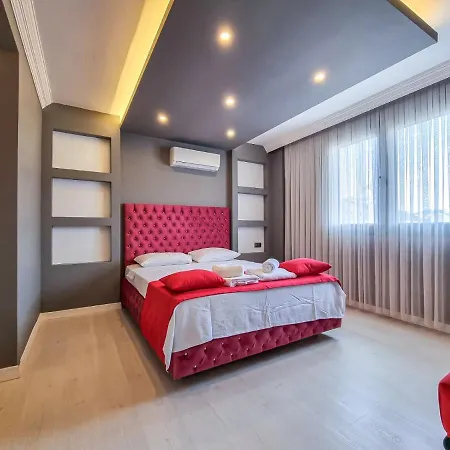 Villa Ay, Fethiye Ciftlikte, 6 Yatak Odali, 14 Kisilik , Mustakil Havuzlu Luks